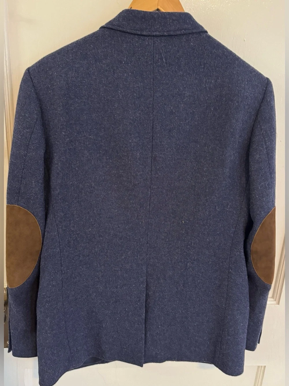 The J.Crew Men's Blue Wool Ludlow Blazer Suede Elbow Patches Size 38 S